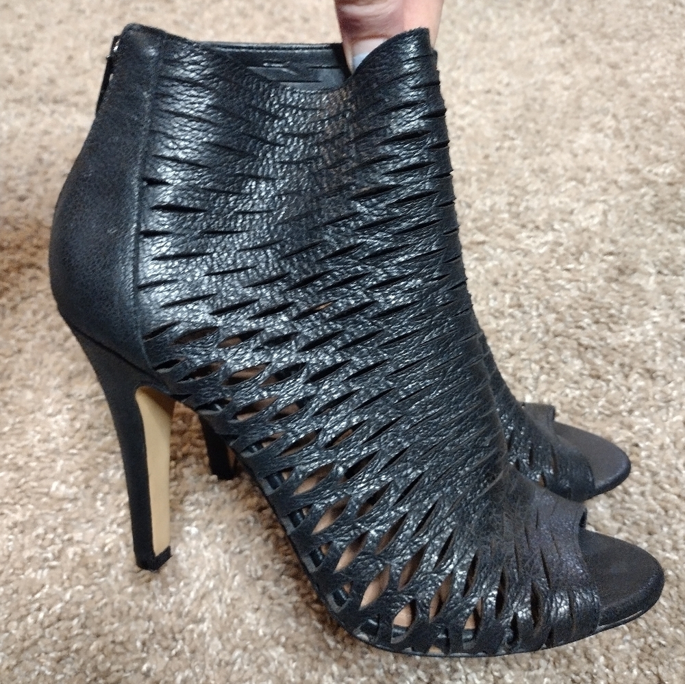 Vince Camuto Perforated Black Peep-Toe Zip Booties - Picture 11 of 13